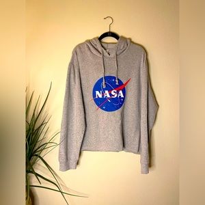 ⚠️LAST CHANCE SALE‼️ 🆕 NASA crop hoodie 🪐